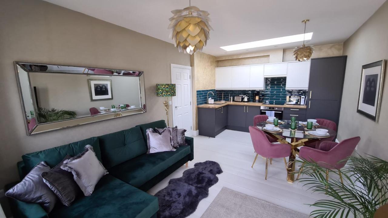 The Loughborough - Elegant, Glamourous Boutique 1 Bed, Central Труро Экстерьер фото