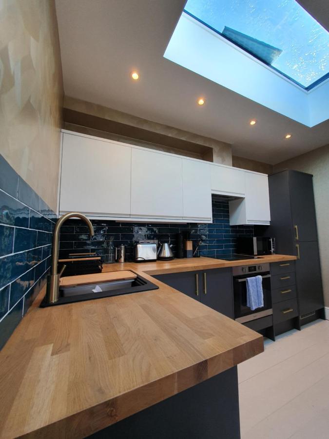 The Loughborough - Elegant, Glamourous Boutique 1 Bed, Central Труро Экстерьер фото