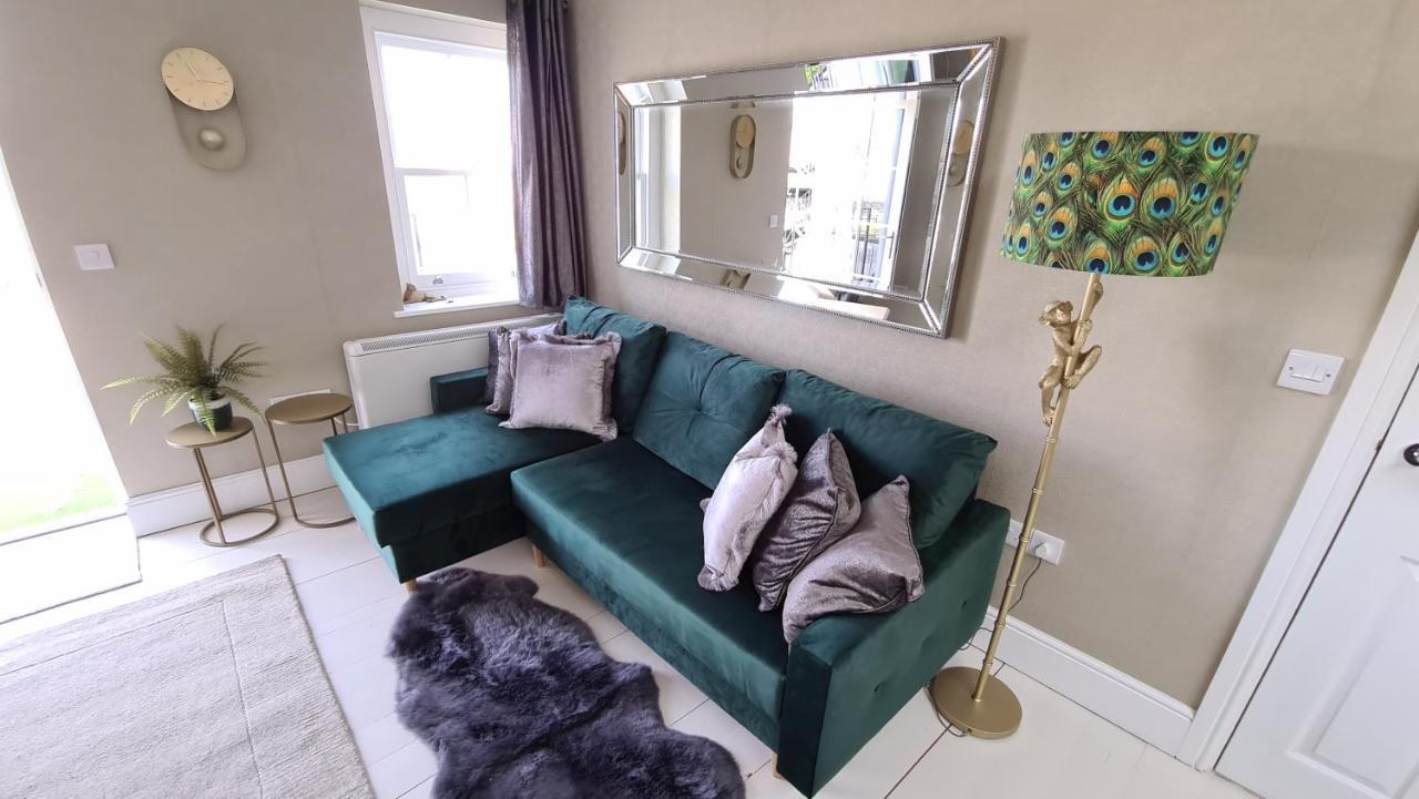 The Loughborough - Elegant, Glamourous Boutique 1 Bed, Central Труро Экстерьер фото